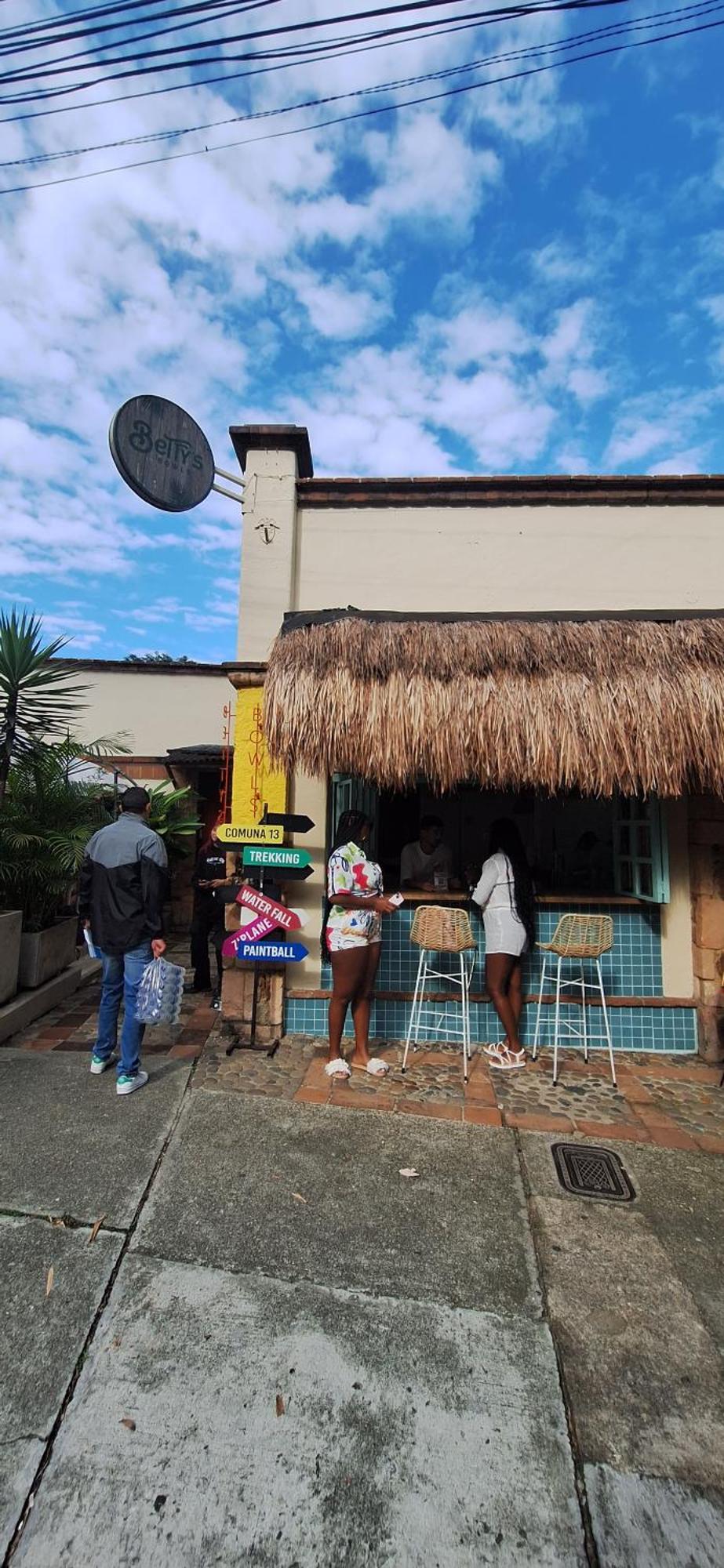 Yolo Hostel Medellín Zewnętrze zdjęcie