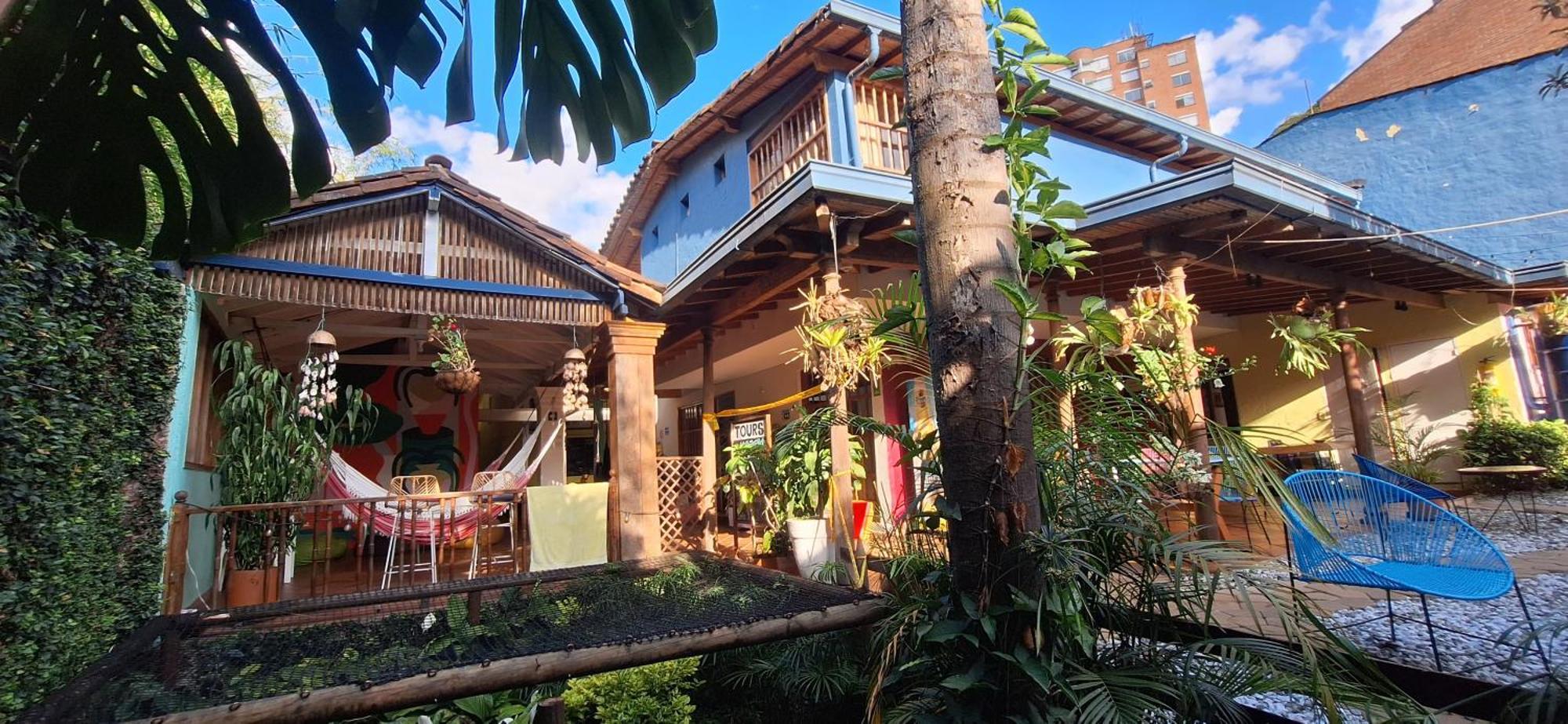 Yolo Hostel Medellín Zewnętrze zdjęcie